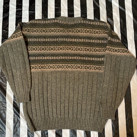 Gentleman Farmer Sz L 100% New Wool Fair isle Sweater Made in New Zealand - Picture 9 of 9
